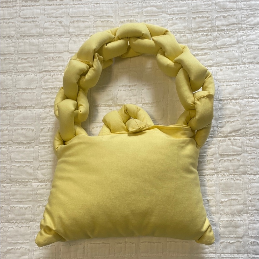 [New/Unused] Butter Yellow Braided Handle Women's Bag